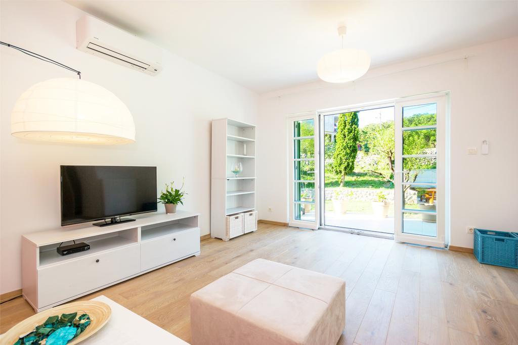 Apartment Barbina Kastelina Sveti Juraj Dış mekan fotoğraf