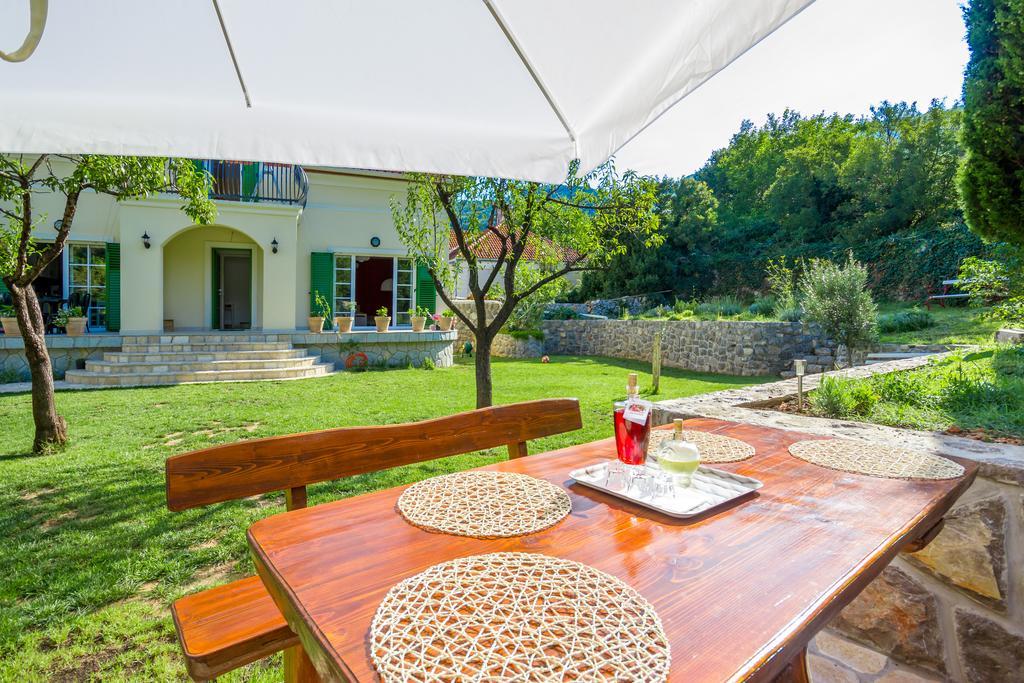 Apartment Barbina Kastelina Sveti Juraj Oda fotoğraf