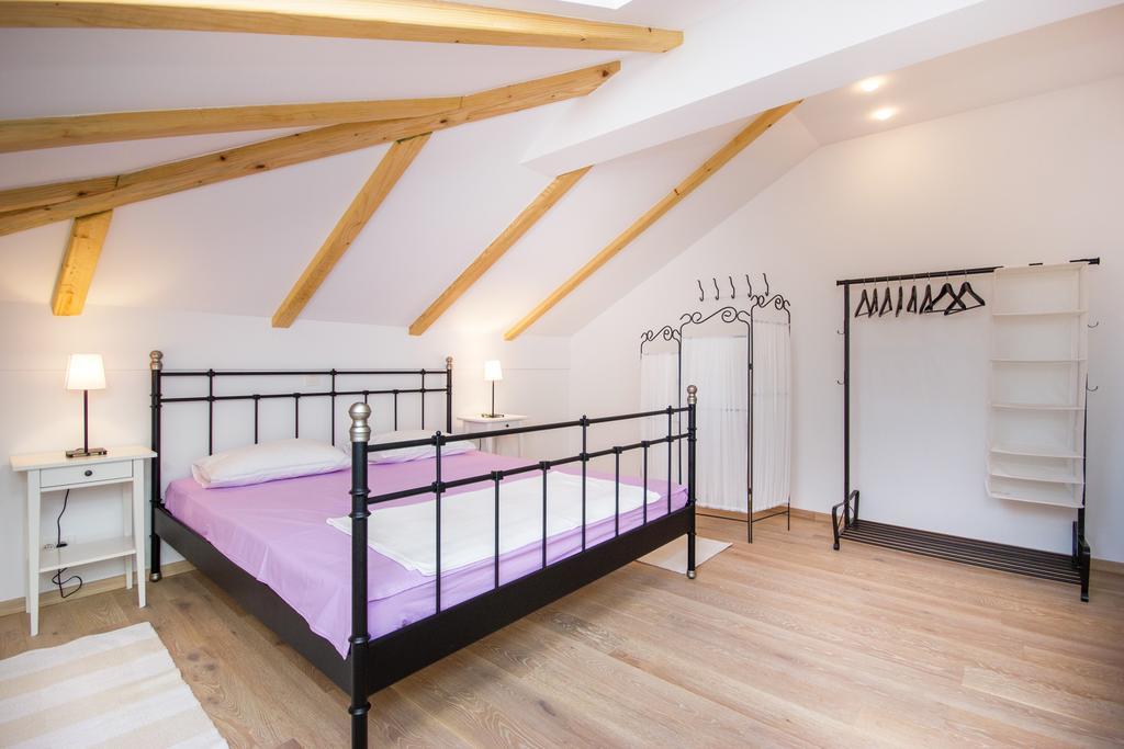 Apartment Barbina Kastelina Sveti Juraj Oda fotoğraf